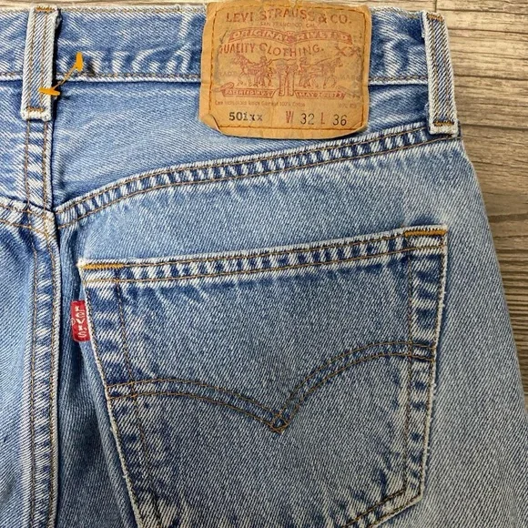 Vintage LEVIS 🖤 - Picture 6 of 8
